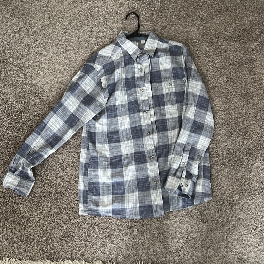 Mens Button Down size Medium, Never Worn